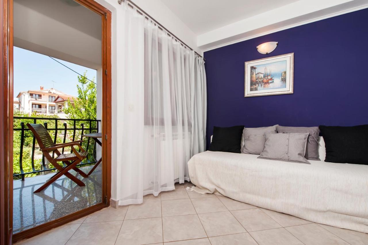 Apartments Vanda โรวีน ภายนอก รูปภาพ